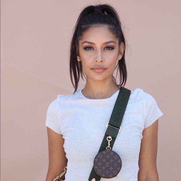 Meet your Posher, EJsellsKicks - Picture 1 of 1